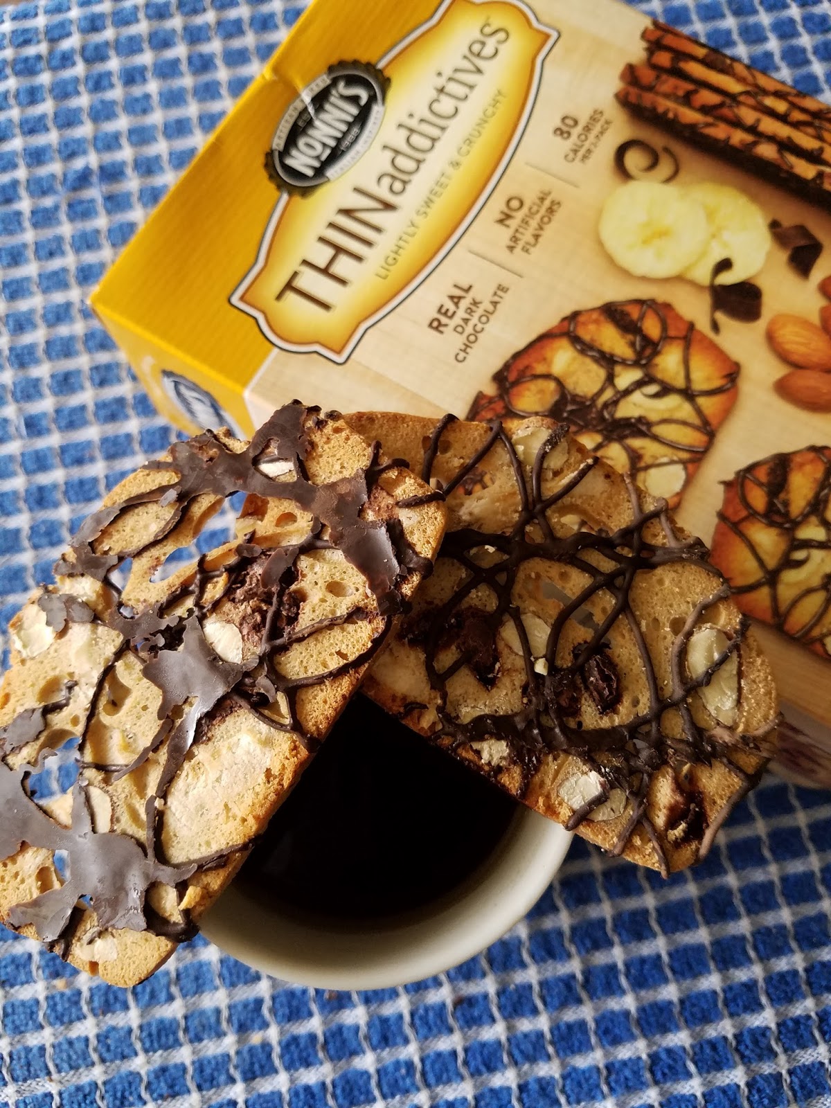 Nonni's Biscotti and Thin Addictives Review NYC, Style & a little Cannoli