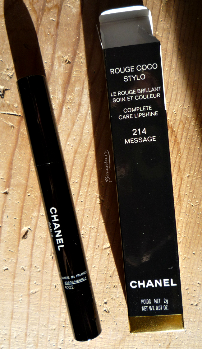 Chanel Rouge Coco Stylo lipstick - swatches, photos, review