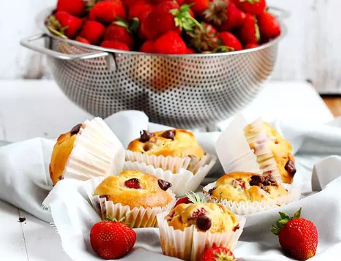 Strawberry Chocolate Chip Muffins