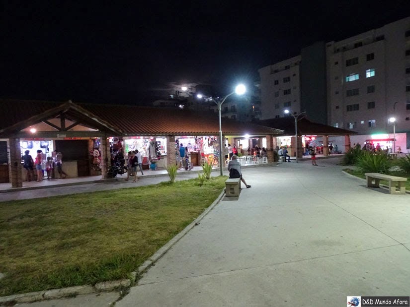 O que fazer em Cabo Frio à noite - feirinha da Praça da Cidadania O que fazer em Cabo Frio à noite - feirinha da Praça da Cidadania