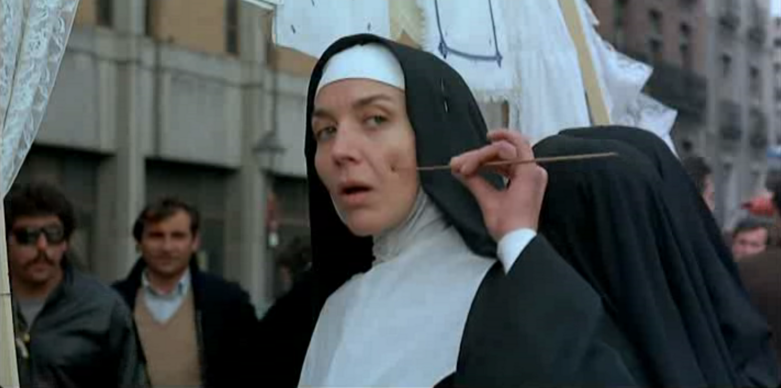 Внутри монастыря фильм. Тереза, тело христово фильм 2007. Альмадоров фильмы. Нескромное обаяние. Кристина санчес паскуаль.