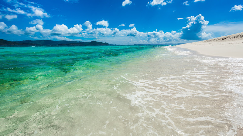 Hot View from Sandy Cay Island