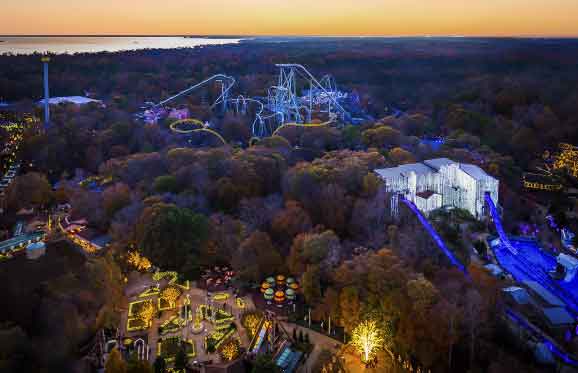 Pembukaan Tari Piring Sumatera Barat America's Best Amusement Park for Christmas