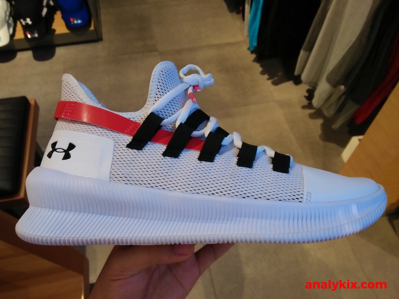 Under Armour Low