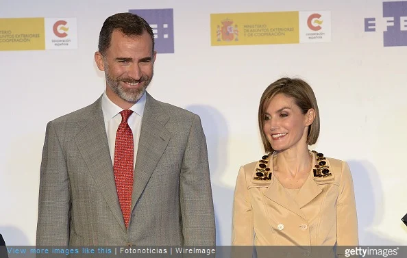 King Felipe of Spain and Queen Letizia of Spain attend the 'Rey de Espana' and 'Don Quijote' Journalism Awards Ceremony at Matadero de Madrid on May 7, 2015 in Madrid, Spain. 