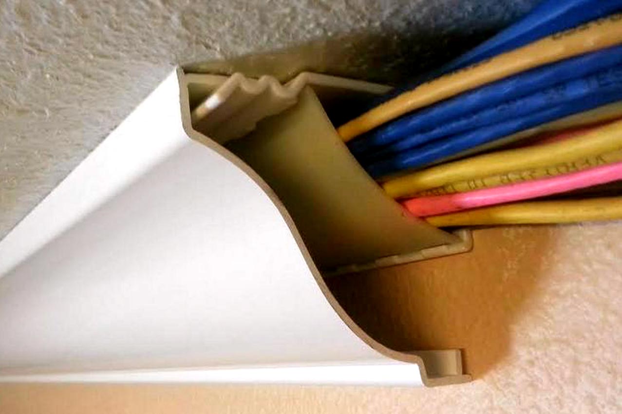 Spectacular DIY Ways to Install Easy Crown Molding & Ceiling Lighting