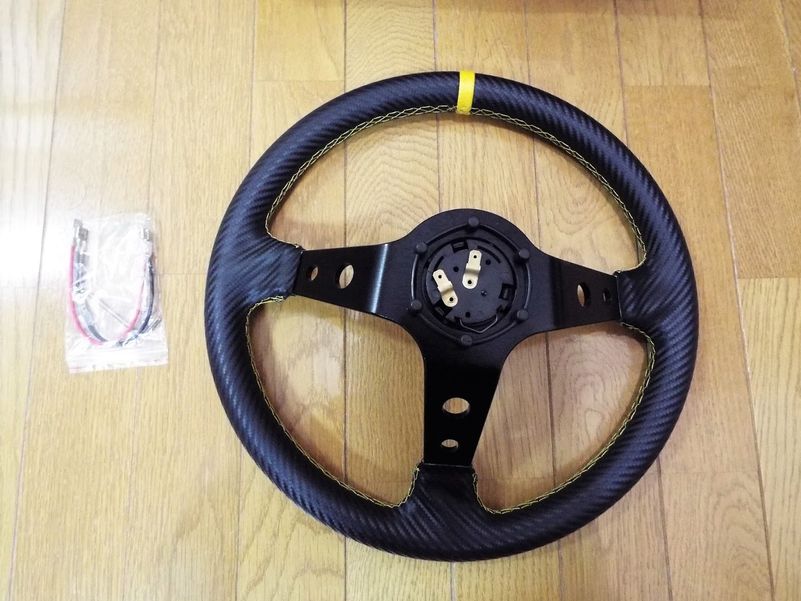 激安大特価！ 35パイ バックスキン ステアリング rahathomedesign.com