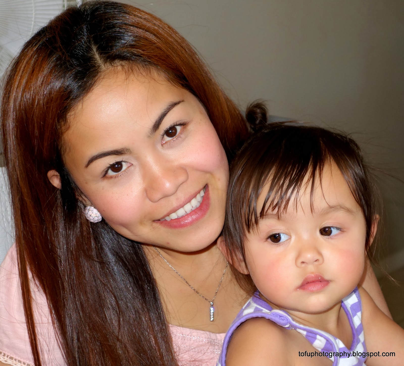 Tofu Photography Thai mother and daughter