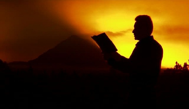 Perilaku Orang Yang Berpegang Teguh Pada Al Qur An Bacaan Madani Bacaan Islami Dan Bacaan Masyarakat Madani