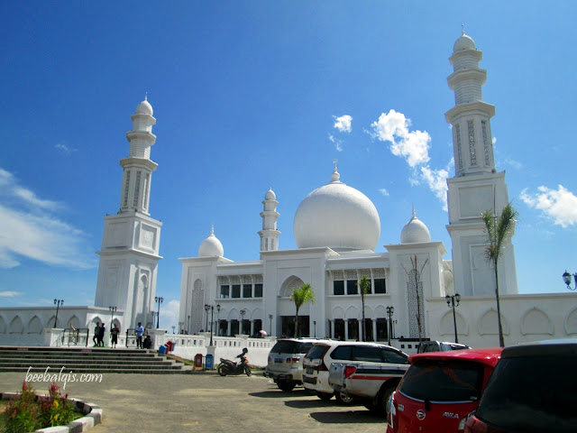 Masjid Terapung Sukadana atau Masjid Oesman Al-Khair Kayong Utara