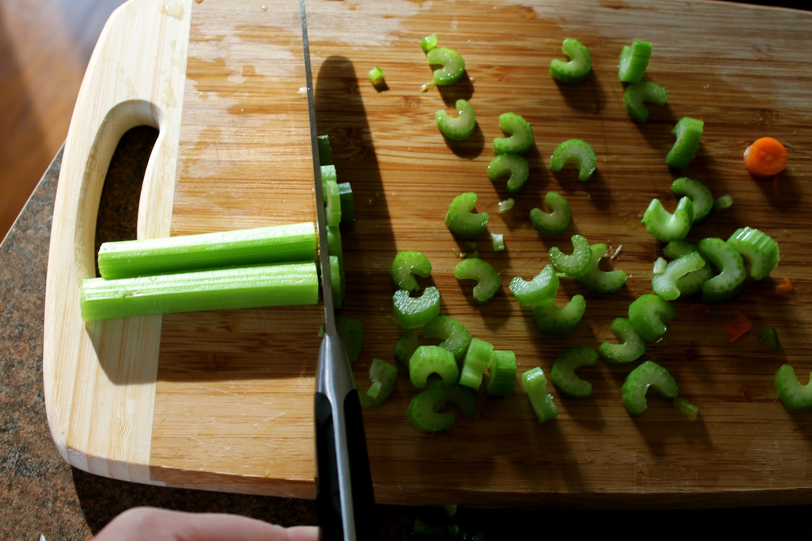 Mrs. Schwartz's Kitchen: Crockpot Beef Barley Soup