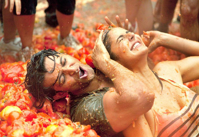 Latest Film News Online, Actress Photo Gallery: Zindagi Na Milegi