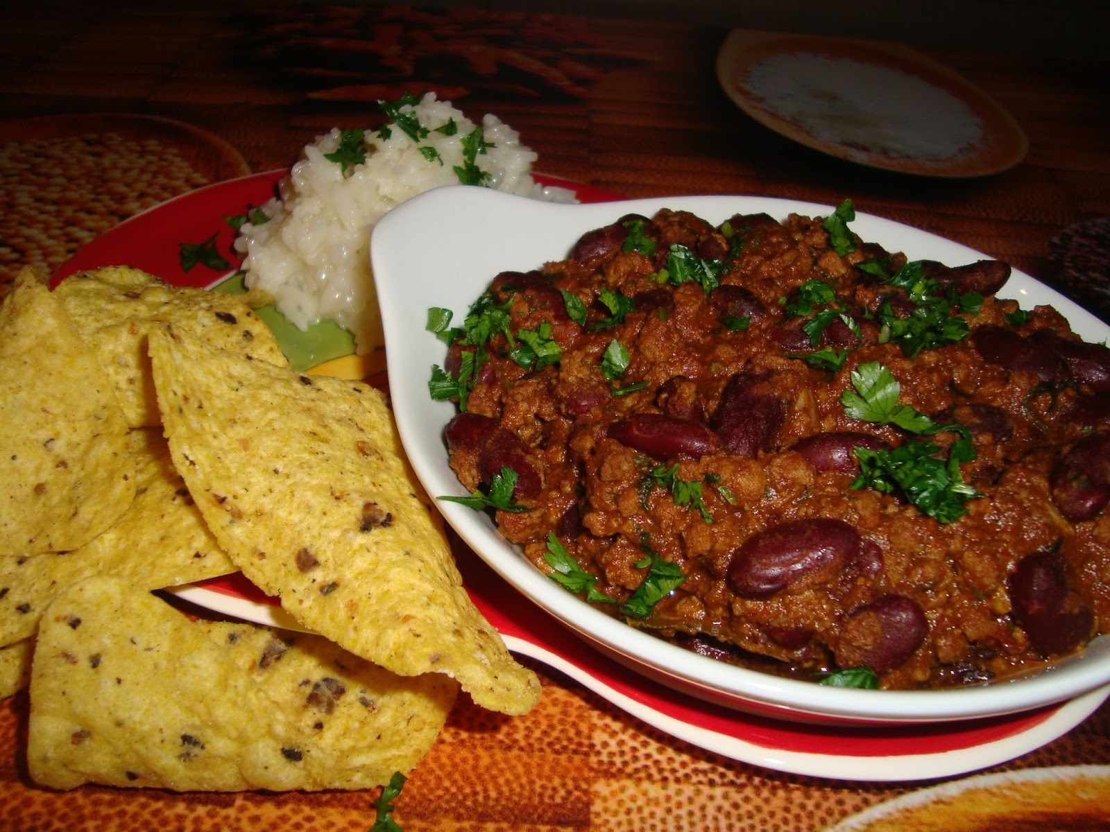 O Tempero da Nesita Chilli de carne com chocolate