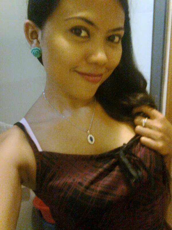 tante ima bugil paman muda tante ima bugil paman muda