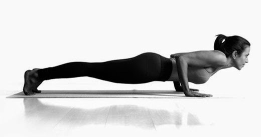 Chaturanga dandasana o postura de la plancha