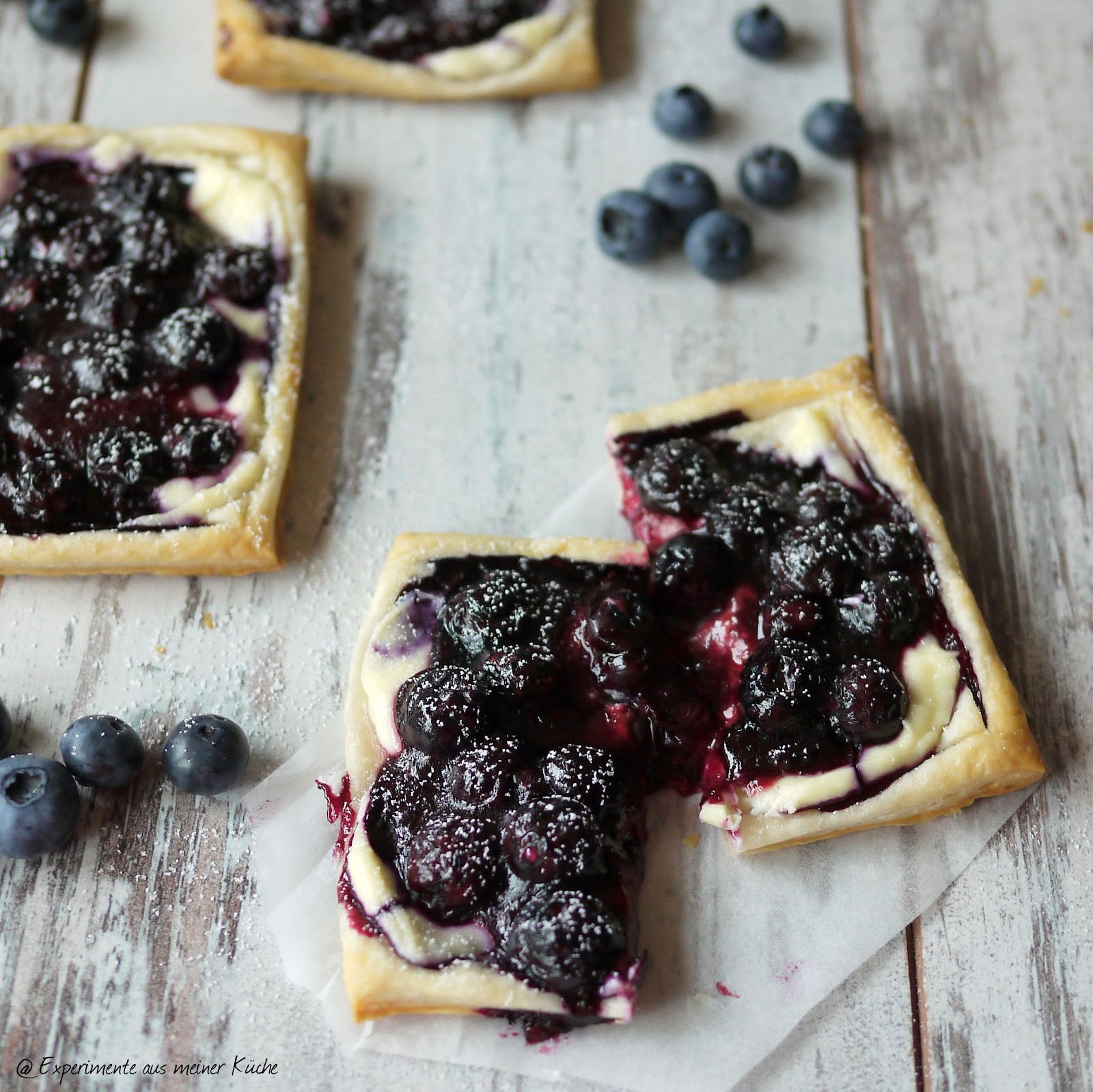 Experimente aus meiner Küche: Blaubeer-Blätterteig-Törtchen