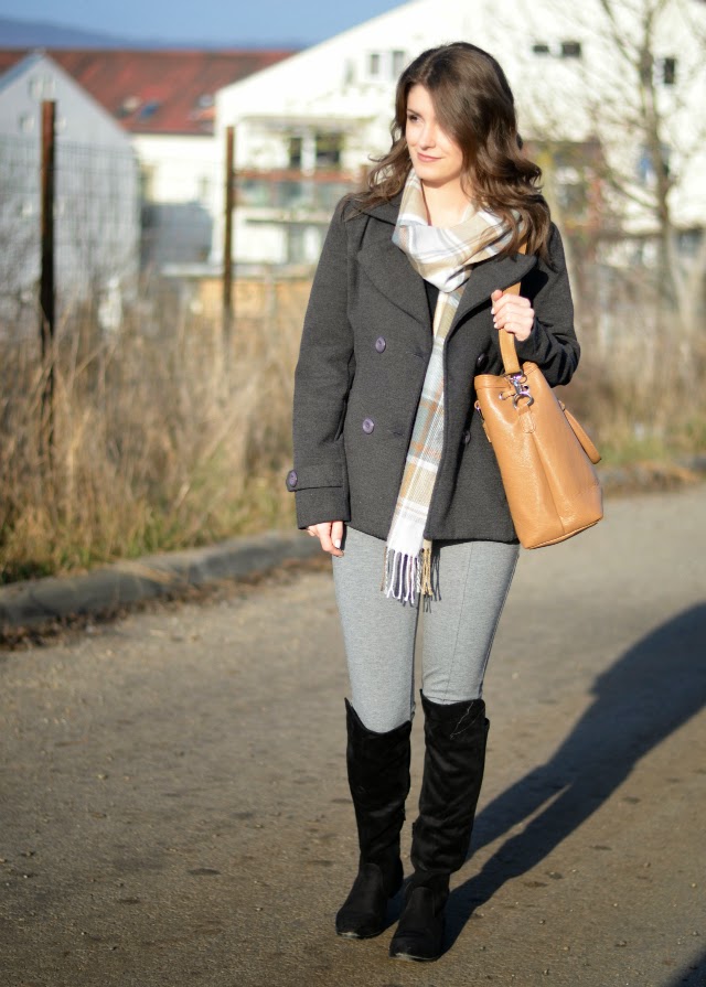 how to wear grey leggings with black knee high boots