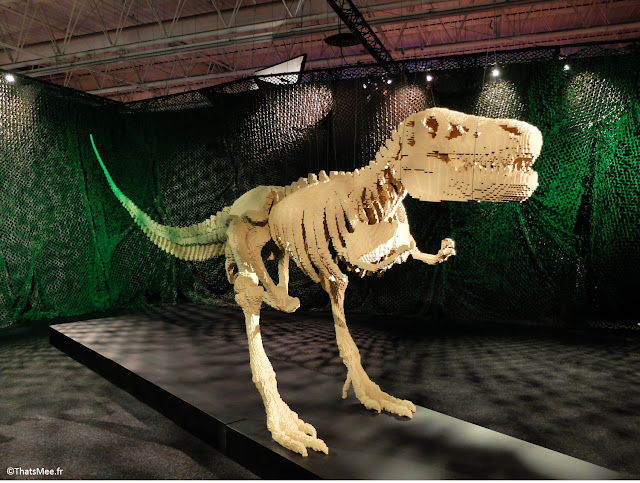 dinosaure squelette en Lego by Nathan Sawaya expo The Art Of Brick Porte de Versaille Paris