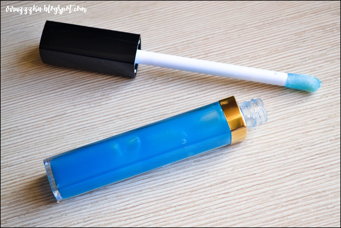 CHANEL Rouge Coco Gloss 792 Aphrodite swatch CHANEL Rouge Coco Gloss 792 Aphrodite swatch