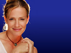 American actress Elisabeth Shue Wallpapers