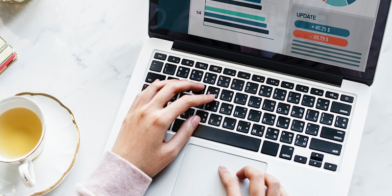 Smart Ways to Make Money as a Mom Blogger