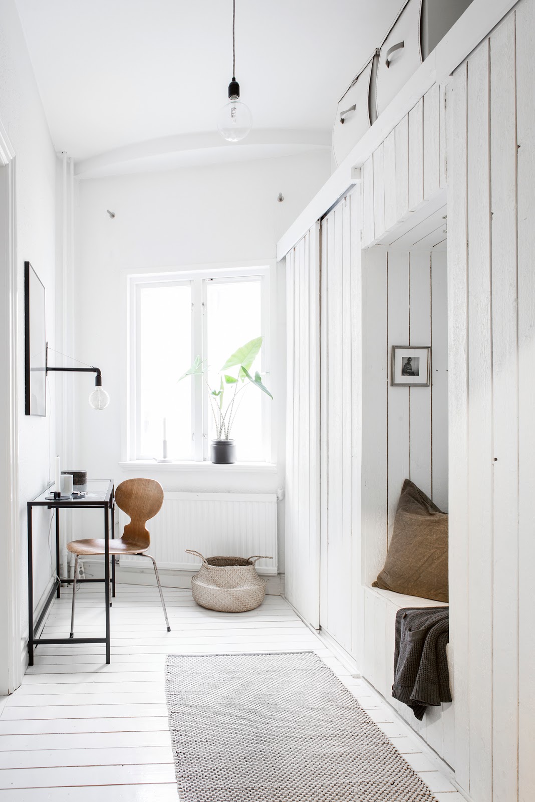 Beige home with black accents