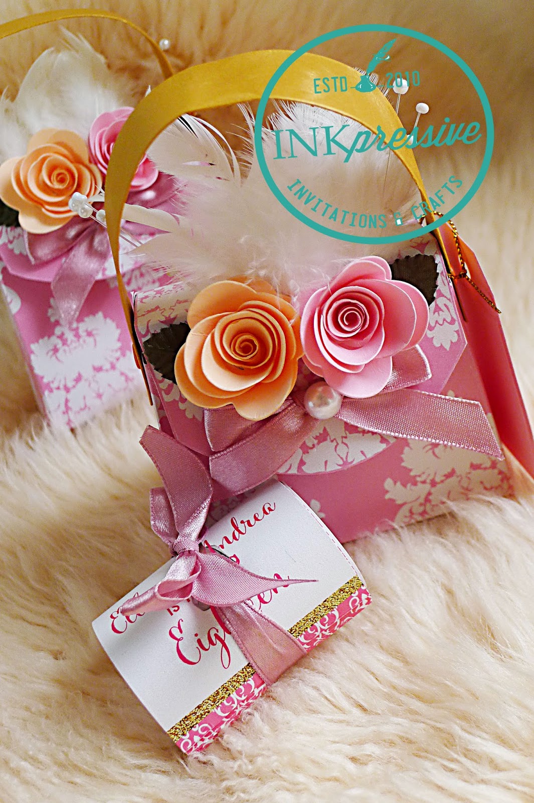 Purse Marie Antoinette Pomelo Pink And Gold With Feathers Purse Marie Antoinette Pomelo Pink And Gold With Feathers