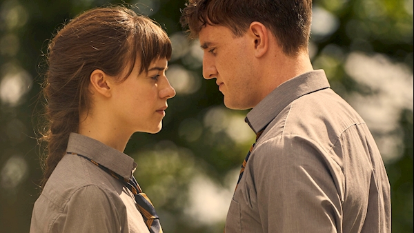 Normal People Episode 1 Streaming Normal People - 1.01 - Review
