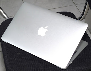 MacBook Air 11 Inchi Core i5 Mid 2012 Second di Malang