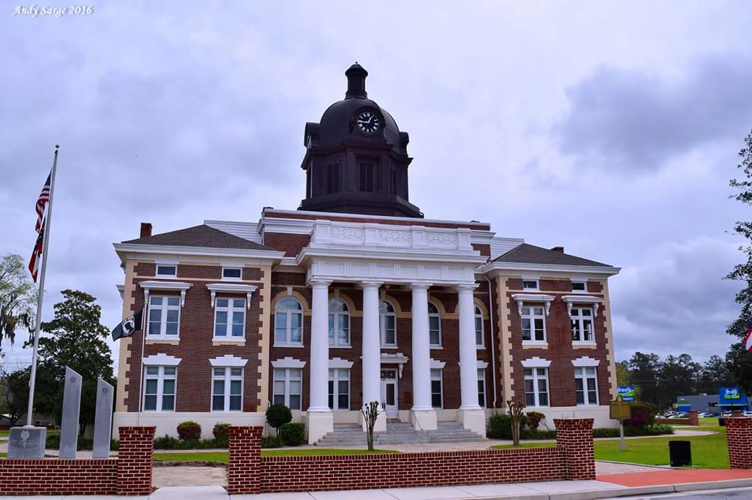 Montgomery County Courthouse in Mt. Vernon, GA