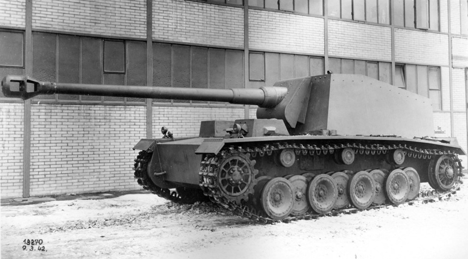 Tank Archives: Sturer Emil: Collector's Item from Stalingrad