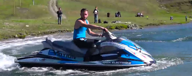 voir la vidéo du premier jet ski electrique ecologique en essai une premiere mondiale au Cap d'agde