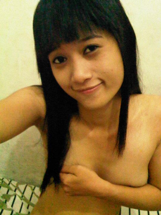 Really Beautiful Indonesian Girl S Unbalanced Black Areola And Juicy Pussy Self Photos Leaked