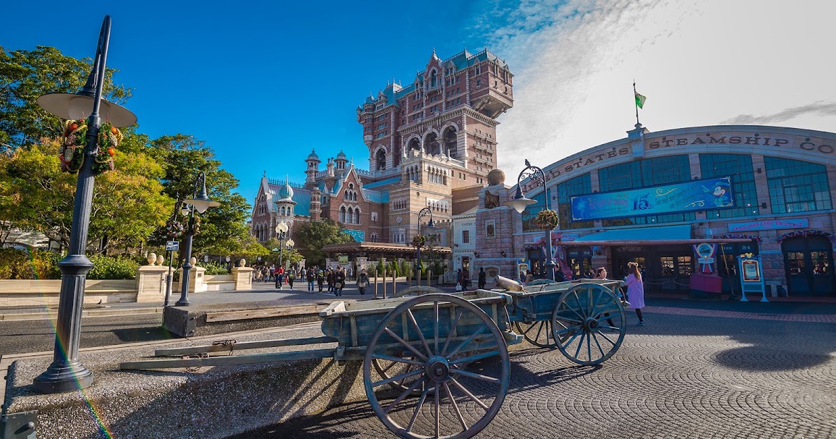 High Afternoon at Hotel Hightower