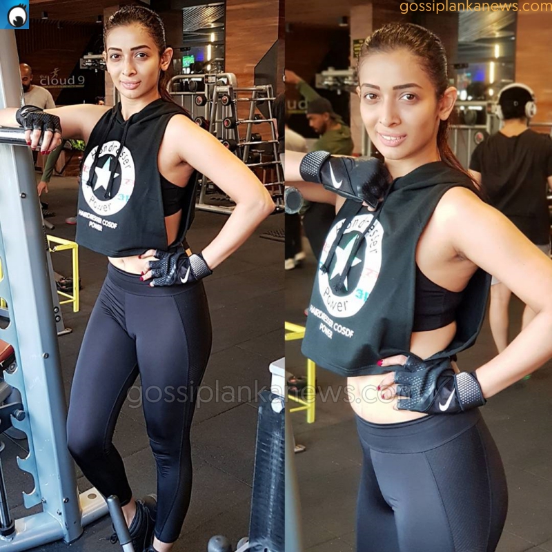 නැගී එන බොලිවුඩ් නිළි හීනා පංචාල්ගේ Gym Photo Shoot Ceylon News 24x7