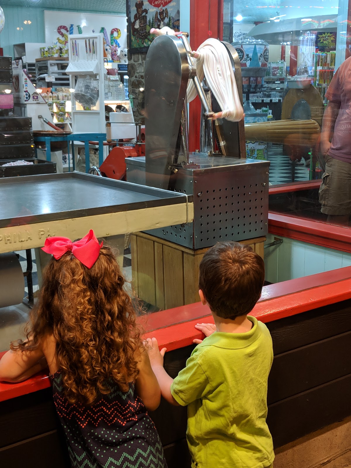 Gatlinburg Family Adventure Ripley's Aquarium, The Old Mill