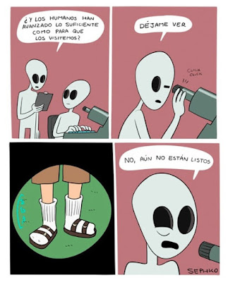 Meme de humor sobre alienígenas