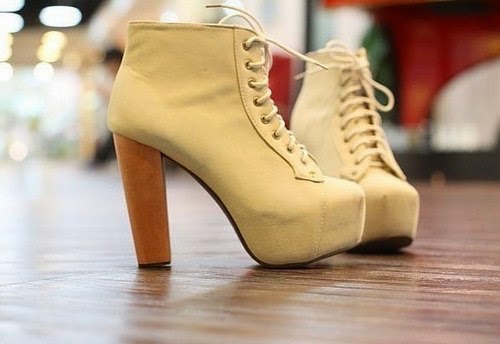 Maravillosos botines de mujer Maravillosos botines de mujer