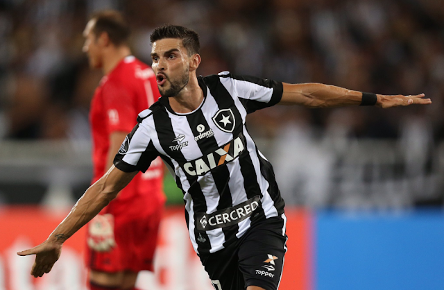 Rodrigo Pimpão foi o herói da vitória do Botafogo (Foto: Reprodução/Twitter) Rodrigo Pimpão foi o herói da vitória do Botafogo (Foto: Reprodução/Twitter)