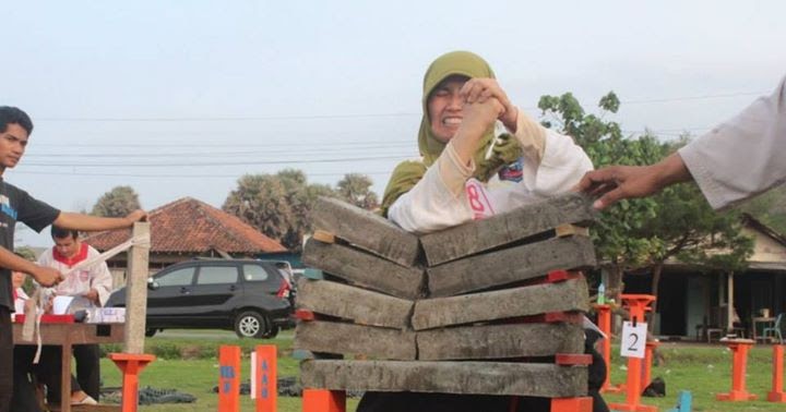 Teknik Pematahan Benda Keras Merpati Putih Silat Merpati Putih