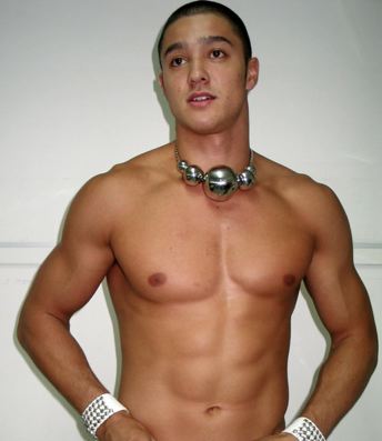 Brave to be Nude: Andrew Wolff