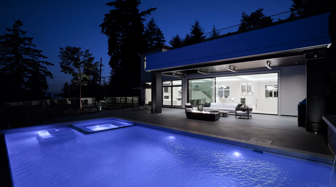 74 Photos vs. Luxury Contemporary Home In West Vancouver Interior Design Tour