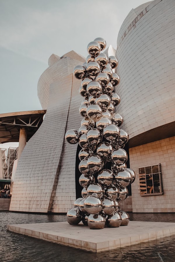 museo guggenheim, bilbao, que ver en bilbao, viajar, guggenheim, museo, desubrir, españa, esenciaindie