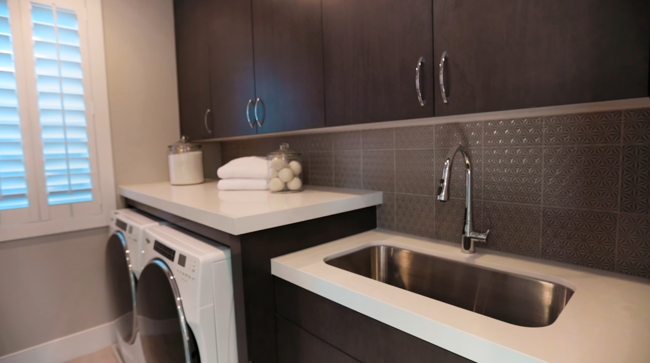 57 Photos vs. $1 Million Luxury Home in Las Vegas Interior Design Tour