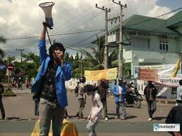 aksi%2Bmahasiswa%2Bdi%2Bsimpang%2B4