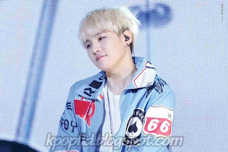 Photo Ganteng Suga BTS dengan model rambut pirang Photo Ganteng Suga BTS dengan model rambut pirang