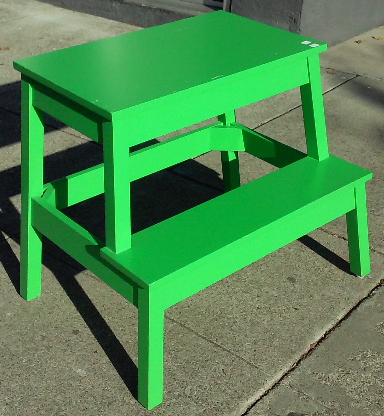 UHURU FURNITURE & COLLECTIBLES SOLD **BARGAIN BUY** 9226 Step Bench