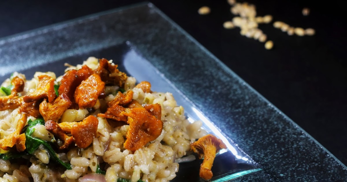 Barley, chanterelle and spinach risotto Raspberry Flavor