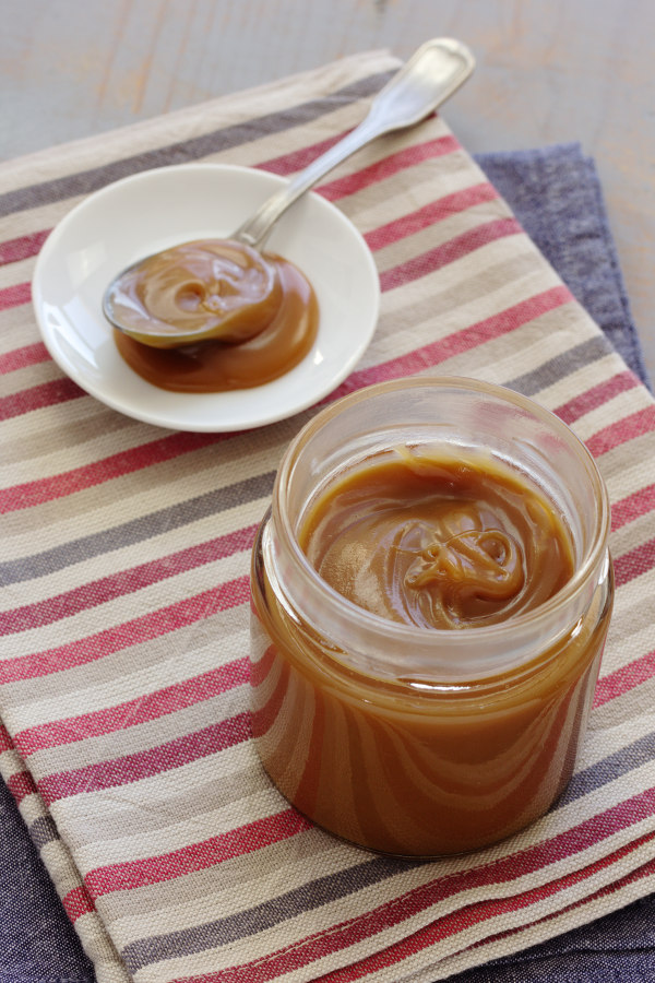Cinco Quartos de Laranja Como fazer caramelo salgado?