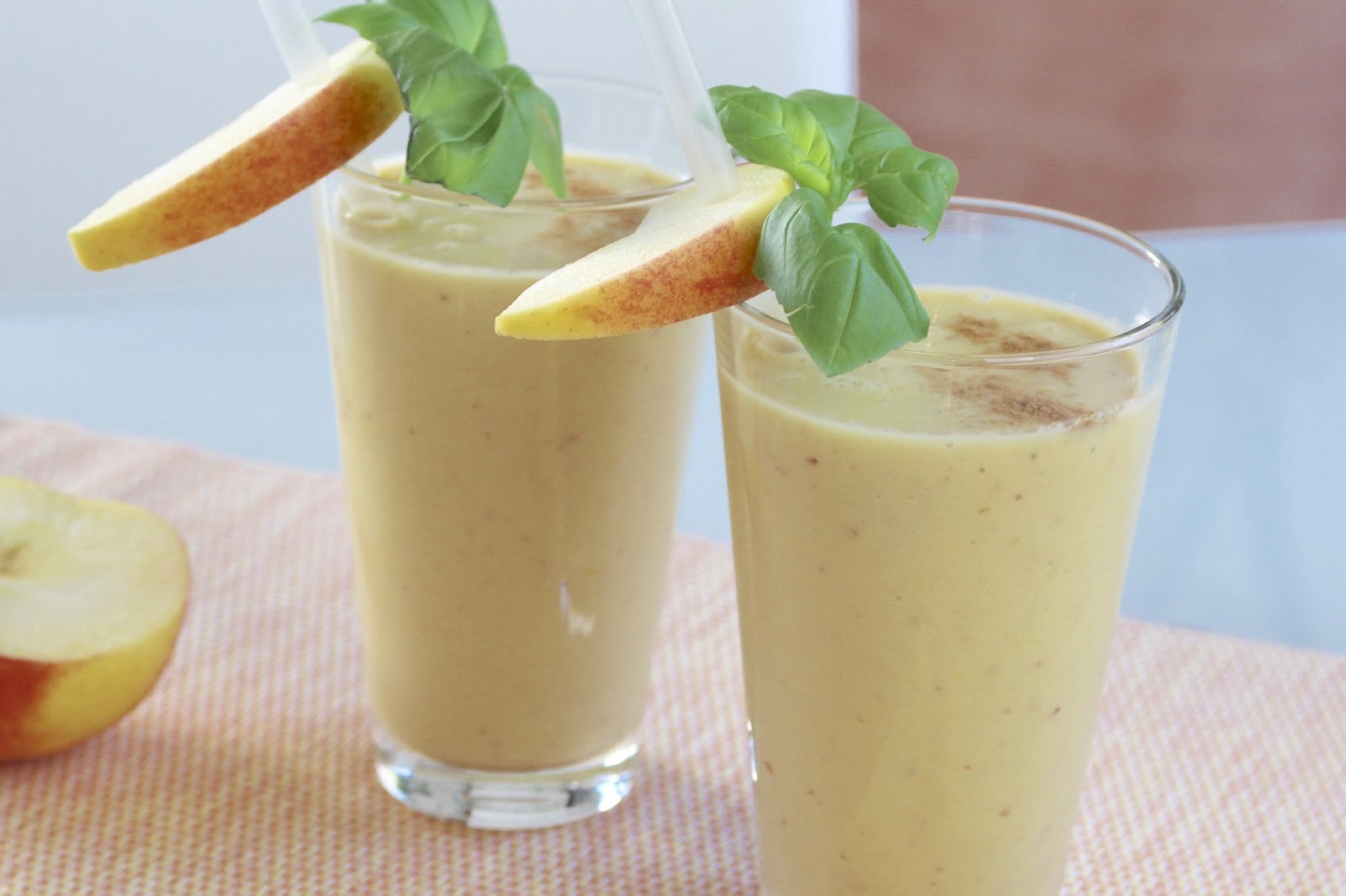 Apfel-Bananen-Smoothie für Sportler und Fitnessverrückte und alle, die ...